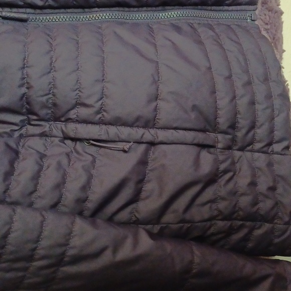 The North Face Mossbud Insulated Reversible Puffer Jacket Size M Packable Plum - Picture 4 of 14